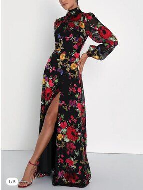 Lulus Black Floral Long Sleeve Maxi Dress Size S